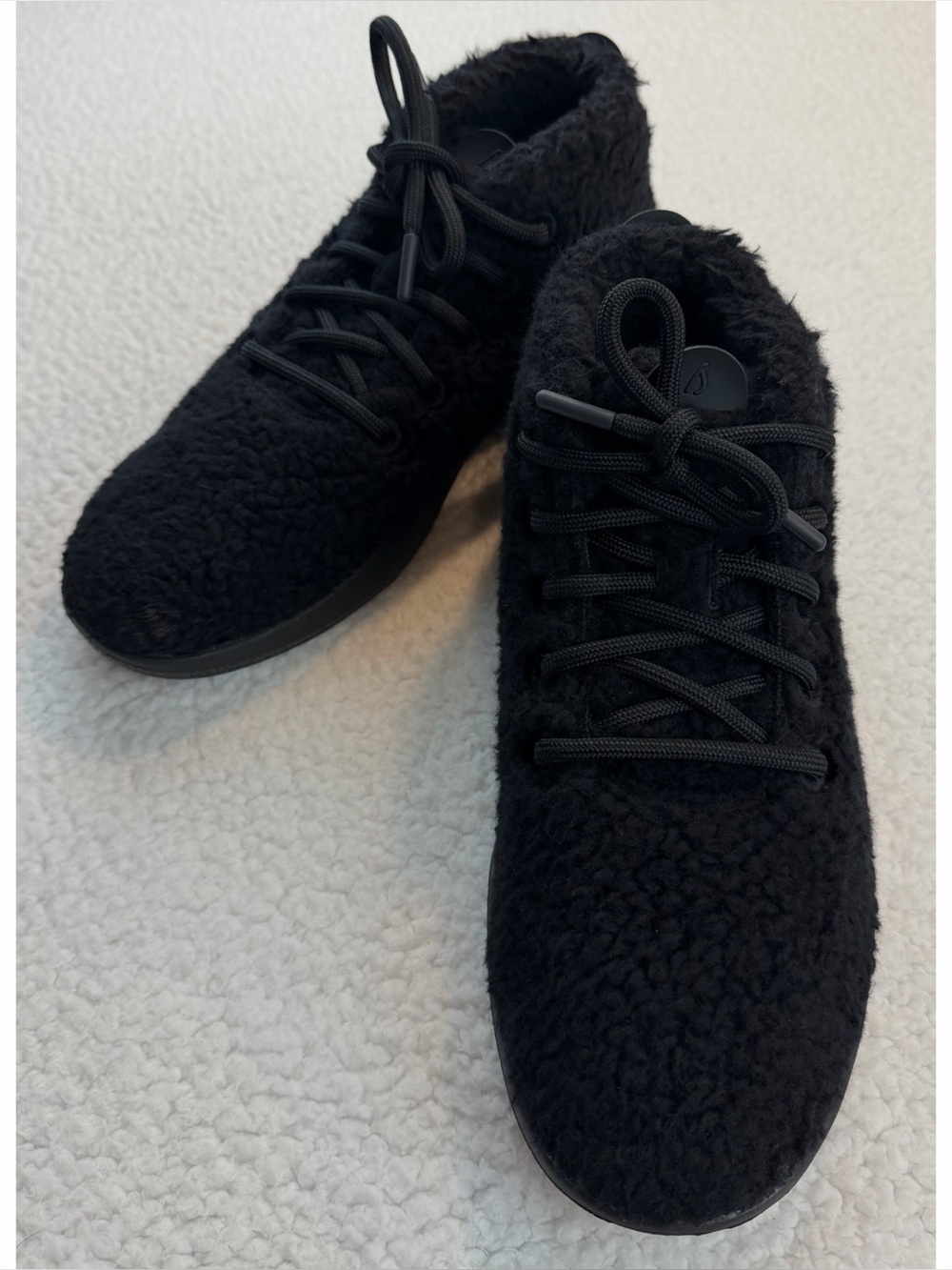 ALLBIRDS • Black Fuzzy Merino Wool Lace-Up Casual Sneakers, 9